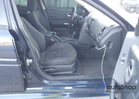 2008 Pontiac Grand Prix z USA, uszkodzony, nr VIN 2G2WP552881186601